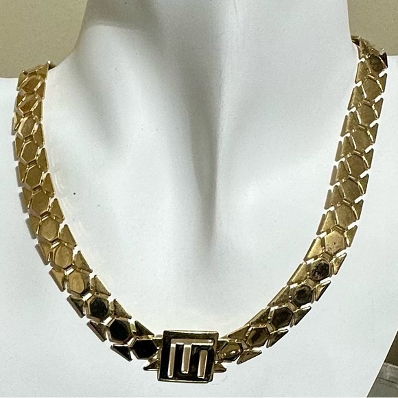 Stella Valle by Lori Greiner Shiny Goldtone Logo Chain 16" "Keep Going" Necklace - Picture 2 of 5